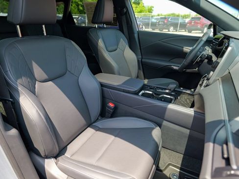 Used 2024 Lexus RX 350h w/ Accessory Package (Z1) AWD/4WD image 36