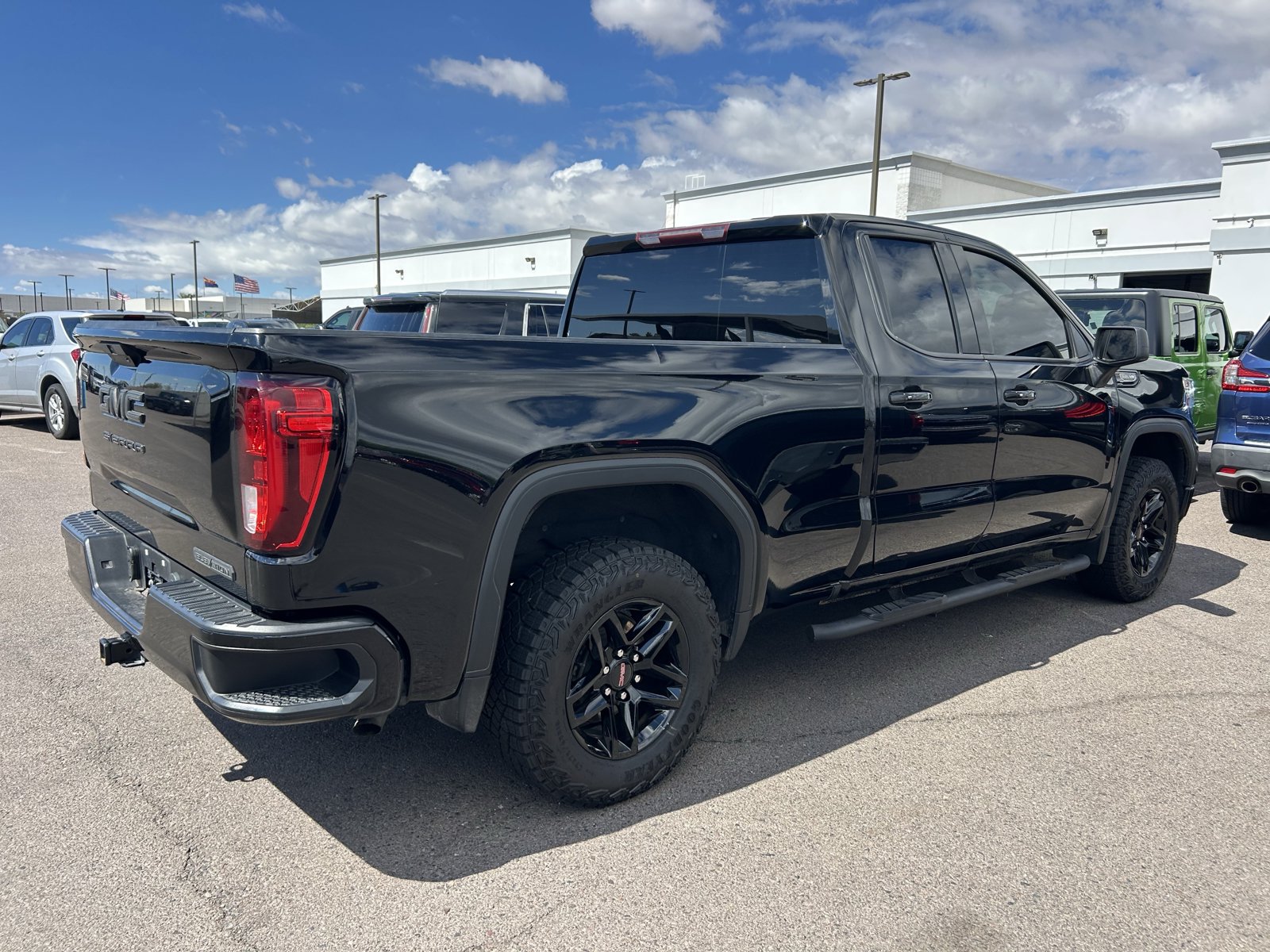 Used 2021 GMC Sierra 1500 Elevation RWD image 8