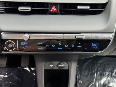 Used 2024 Hyundai Ioniq 5 SEL RWD image 27