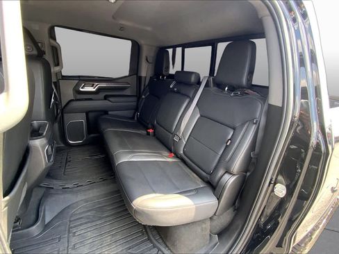 Used 2022 GMC Sierra 1500 SLT AWD/4WD image 21