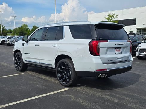 New 2026 GMC Yukon Denali w/ Denali Reserve Package AWD/4WD image 10