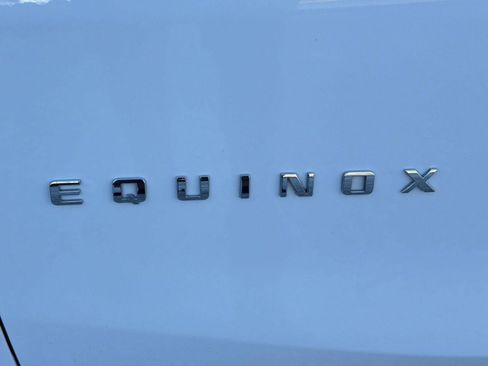 Used 2021 Chevrolet Equinox LT FWD image 33