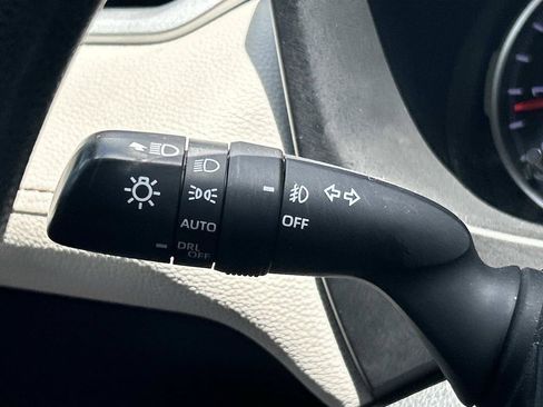 Used 2019 Toyota RAV4 XLE FWD image 31