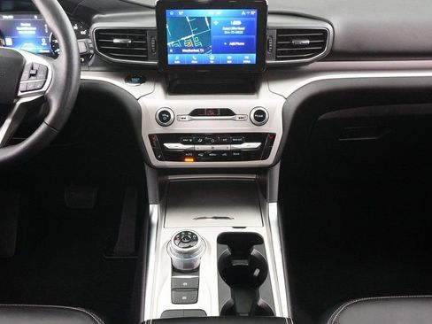 Used 2023 Ford Explorer XLT w/ Equipment Group 202A image 17