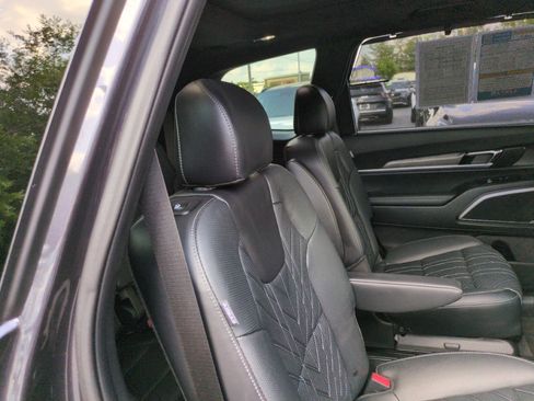 Used 2025 Kia Telluride SX Prestige X-Line AWD/4WD image 36