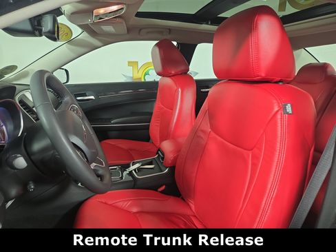 Used 2023 Chrysler 300 Touring L w/ Popular Equipment Group image 11