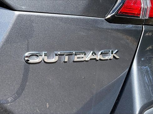 Used 2022 Subaru Outback Premium image 21
