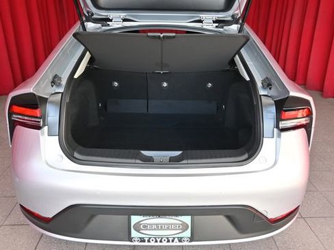 Certified 2024 Toyota Prius LE image 6