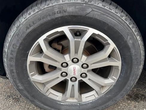 Used 2016 GMC Acadia SLT image 38