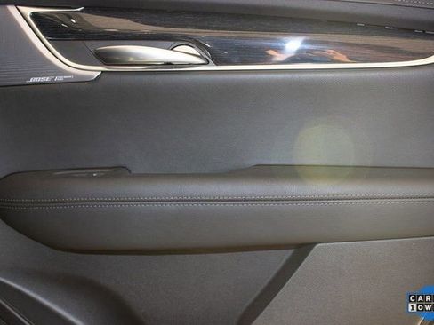 Used 2025 Cadillac XT5 Premium Luxury image 13