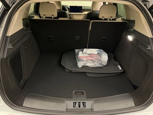 Used 2025 Lincoln Corsair Grand Touring w/ Equipment Group 302A image 35