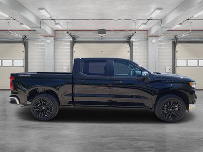 New 2026 Chevrolet Silverado 1500 LT w/ LPO, Dark Essentials Package