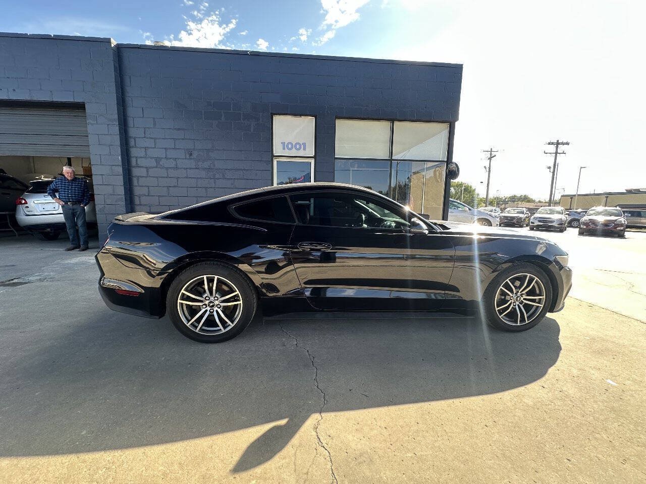 Used 2015 Ford Mustang Premium w/ Equipment Group 201A RWD image 9