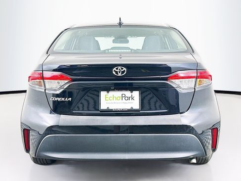 Used 2023 Toyota Corolla LE FWD image 7