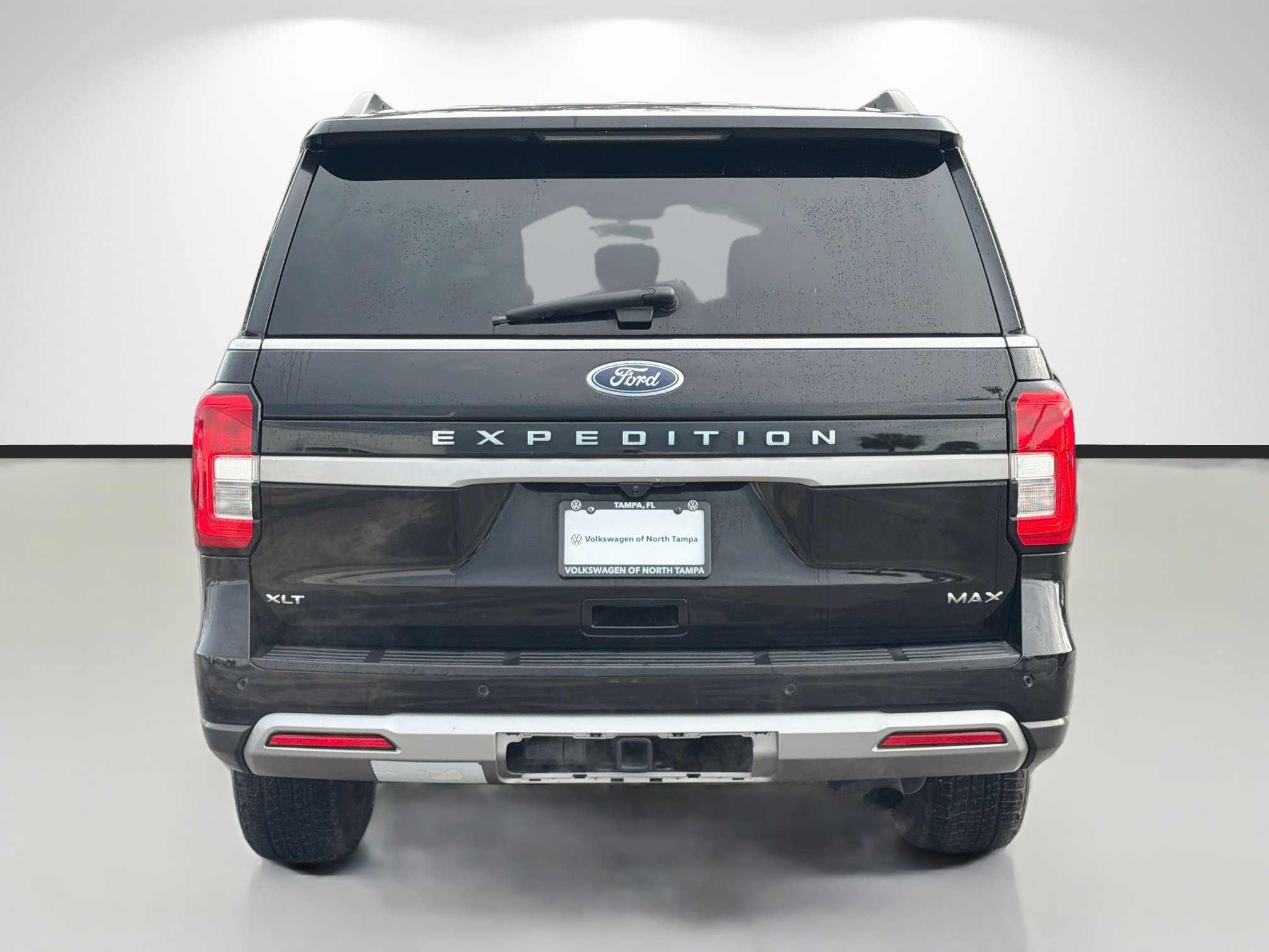 Used 2024 Ford Expedition Max XLT AWD/4WD image 4