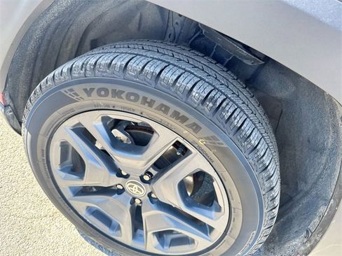 Used 2023 Toyota RAV4 Adventure image 39