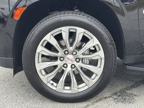 Used 2024 GMC Yukon XL Denali w/ LPO, Floor Liner Package RWD image 32