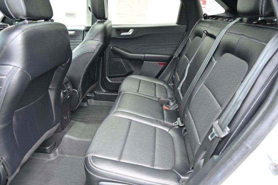 Used 2021 Ford Escape SEL w/ Class II Trailer Tow Package AWD/4WD image 19