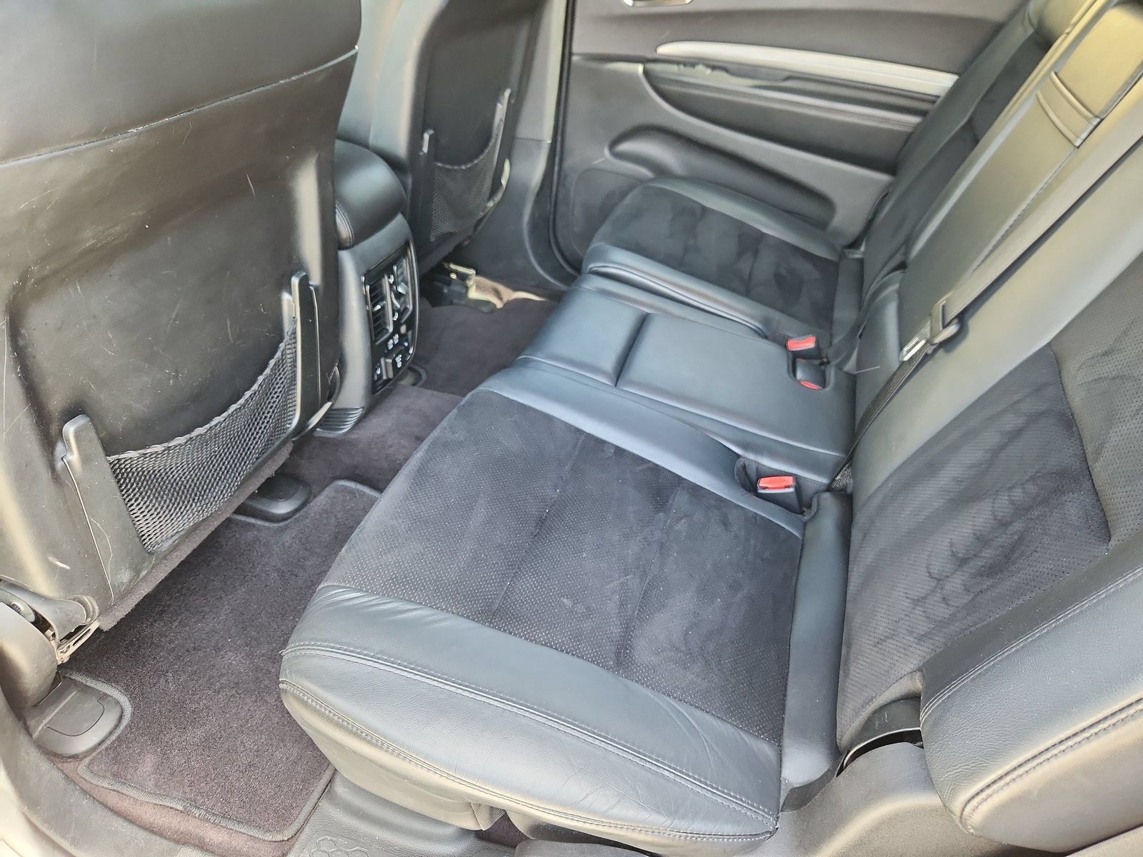 Used 2018 Dodge Durango GT w/ Blacktop Package AWD/4WD image 11