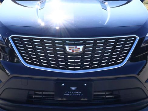 Used 2023 Cadillac XT4 Luxury w/ Cold Weather Package image 8