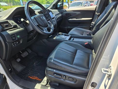 Used 2023 Honda Passport TrailSport image 12