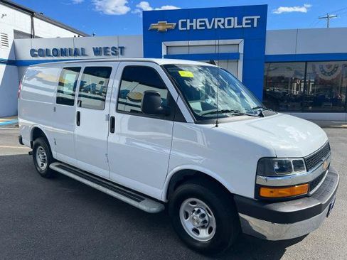 Used 2024 Chevrolet Express 2500 w/ Driver Convenience Package RWD image 3