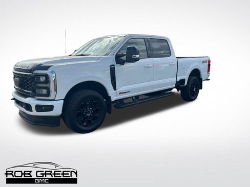 Used 2025 Ford F350 Lariat w/ Black Appearance Package AWD/4WD image 1