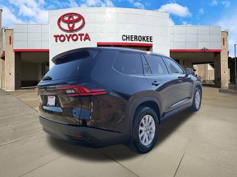 Used 2026 Toyota Grand Highlander XLE image 5