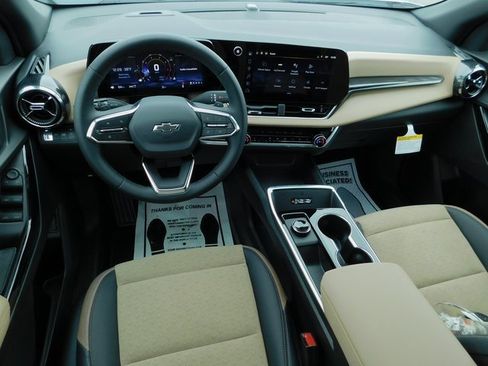 New 2026 Chevrolet Equinox ACTIV w/ Safety and Technology Package image 19