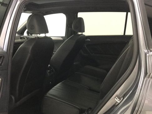 Used 2024 Volkswagen Tiguan SE R-Line FWD image 11