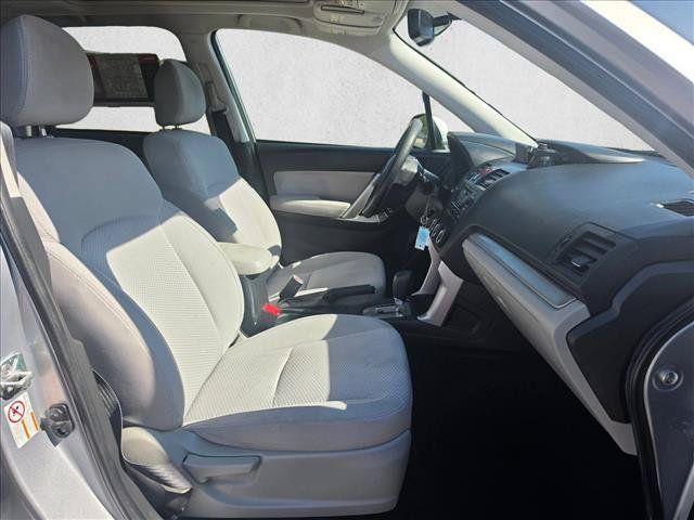 Used 2015 Subaru Forester 2.5i Premium w/ All-Weather Package AWD/4WD image 11