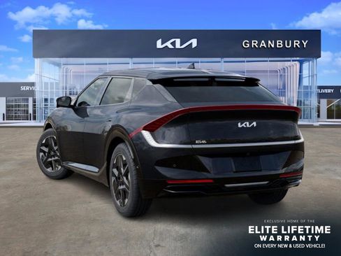 New 2025 Kia EV6 Wind RWD image 5