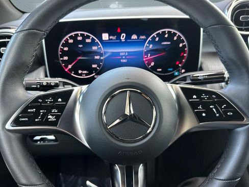 Used 2026 Mercedes-Benz GLC 300 4MATIC image 11