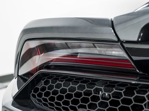 Used 2021 Lamborghini Huracan EVO RWD image 52