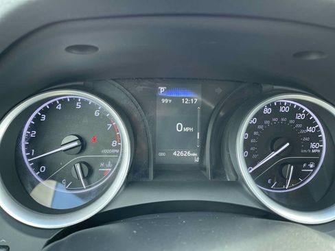 Used 2022 Toyota Camry LE FWD image 10