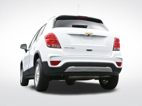 Certified 2022 Chevrolet Trax LT w/ LT Convenience Package image 30