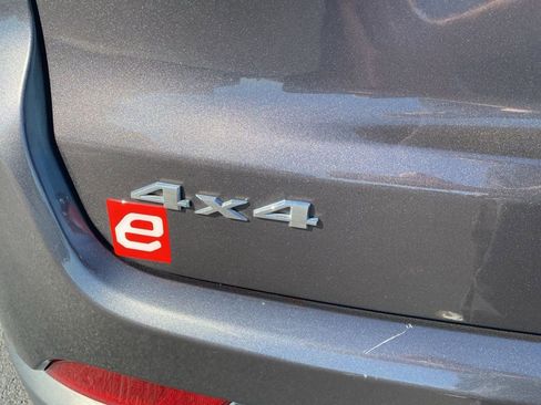 Used 2022 Jeep Compass Limited image 42