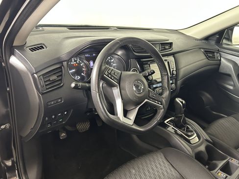 Used 2020 Nissan Rogue SV AWD/4WD image 11