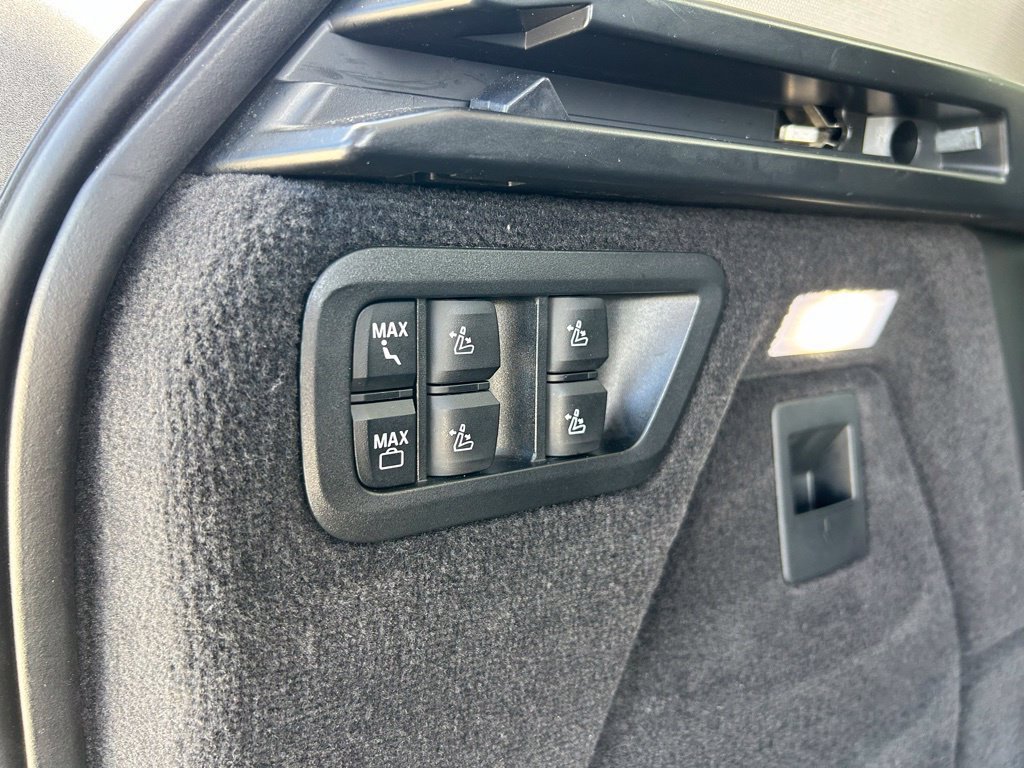 Used 2024 BMW X7 xDrive40i AWD/4WD image 59