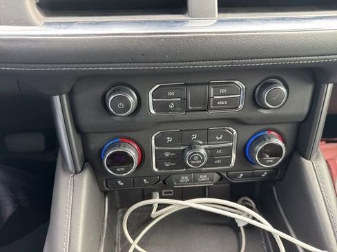 Used 2021 Chevrolet Tahoe LT RWD image 15