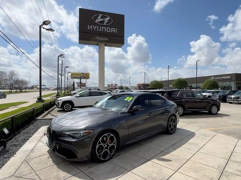 Used 2023 Alfa Romeo Giulia Veloce image 7