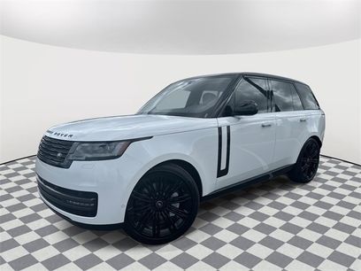 New 2025 Land Rover Range Rover SE