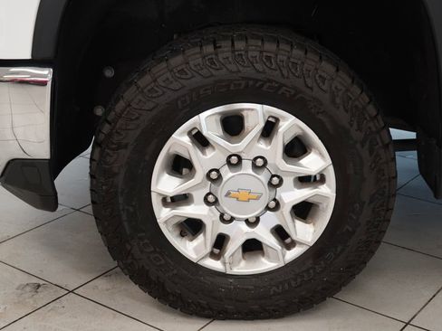 Used 2025 Chevrolet Silverado 2500 LT w/ All Star Edition AWD/4WD image 16