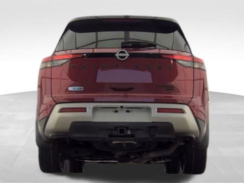 Used 2023 Nissan Pathfinder Platinum AWD/4WD image 6