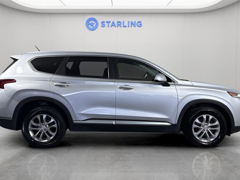 Used 2019 Hyundai Santa Fe SE image 11