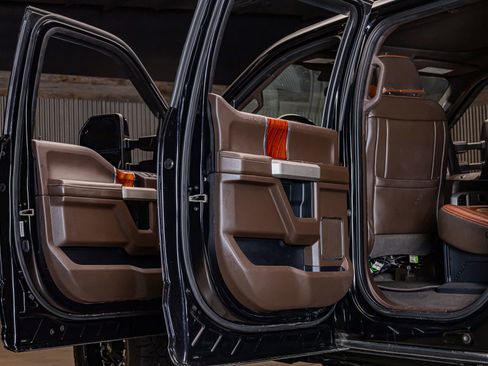 Used 2021 Ford F250 King Ranch w/ Tremor Off-Road Package image 27