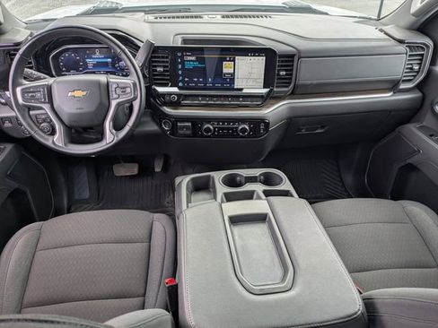 Used 2025 Chevrolet Silverado 2500 LT w/ Convenience Package AWD/4WD image 17