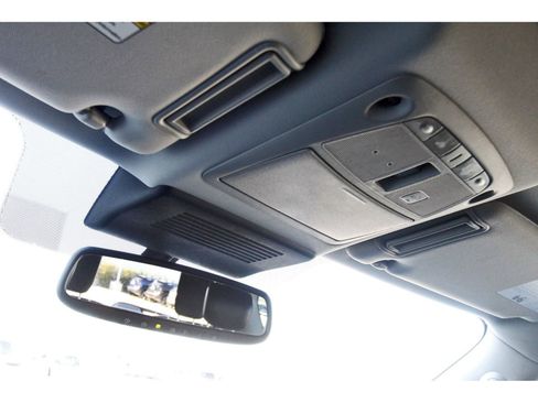 Used 2022 Nissan Armada SL w/ Captain's Chairs Package image 25