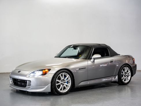 Used 2004 Honda S2000 image 6