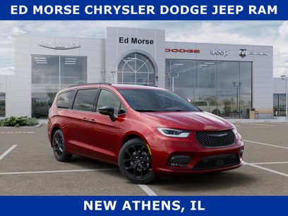 New 2026 Chrysler Pacifica Select w/ S Appearance Package